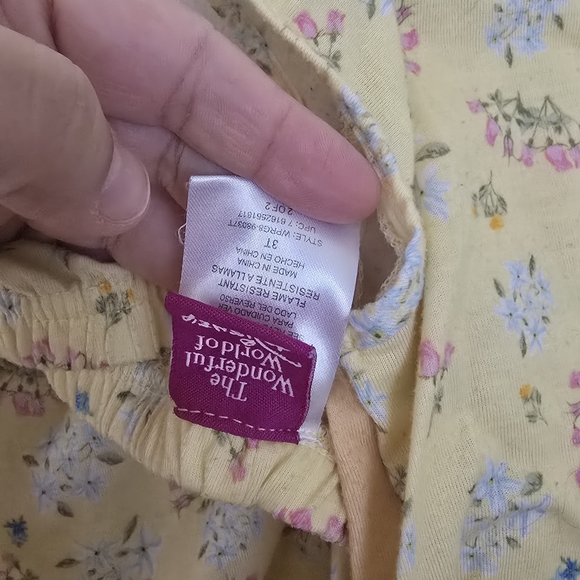 Disney Princess Floral Yellow Pajama Set - Picture 4 of 4